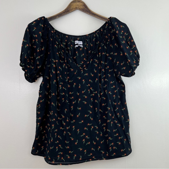 Urban Outfitters Tops - Urban Outfitters Dark Floral Print Cotton Blouse V-Neck Cinched Sleeves Medium